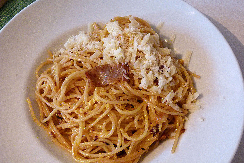 Spaghetti Carbonara, mal ohne Sahne