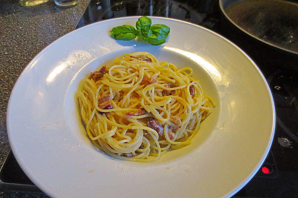 Spaghetti Carbonara, mal ohne Sahne