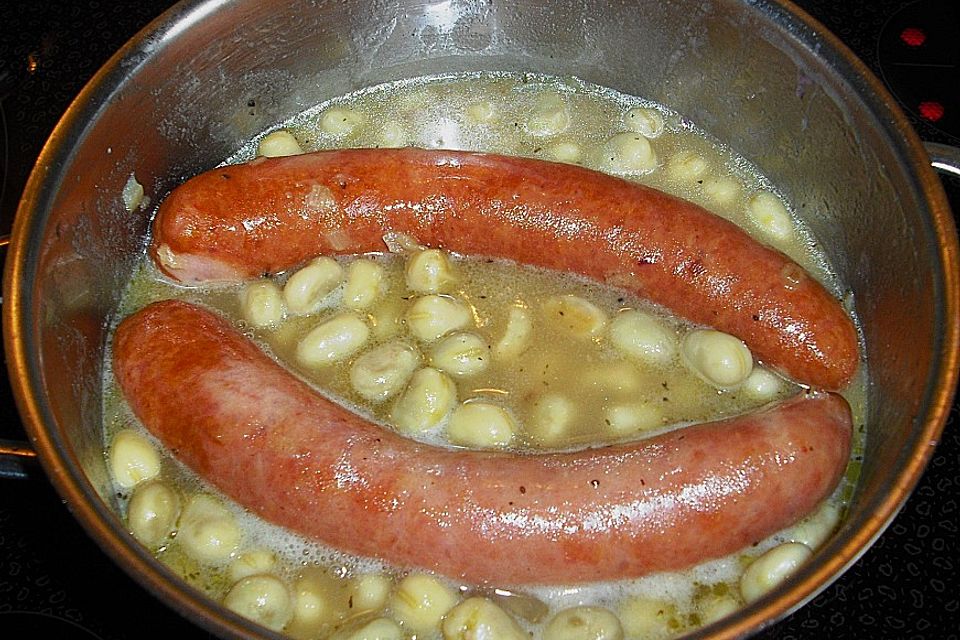 Dicke Bohnen mit Mettendchen