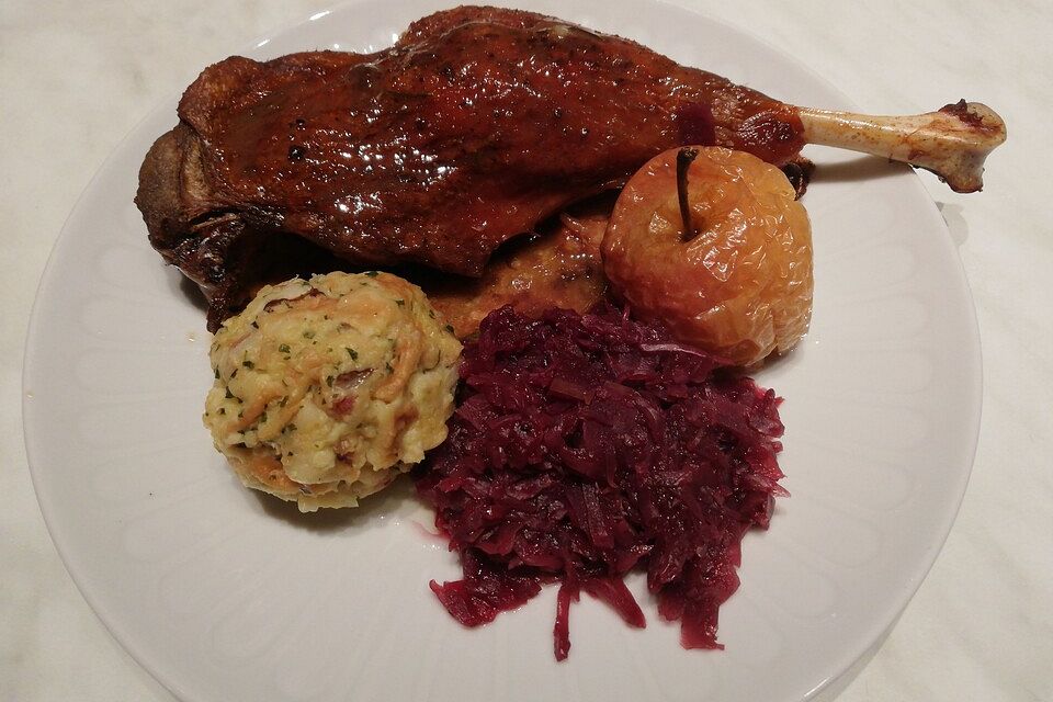 Rotkohl nach Hausfrauenart