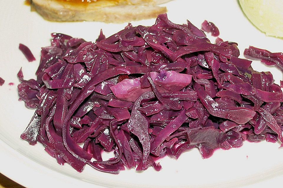 Rotkohl nach Hausfrauenart