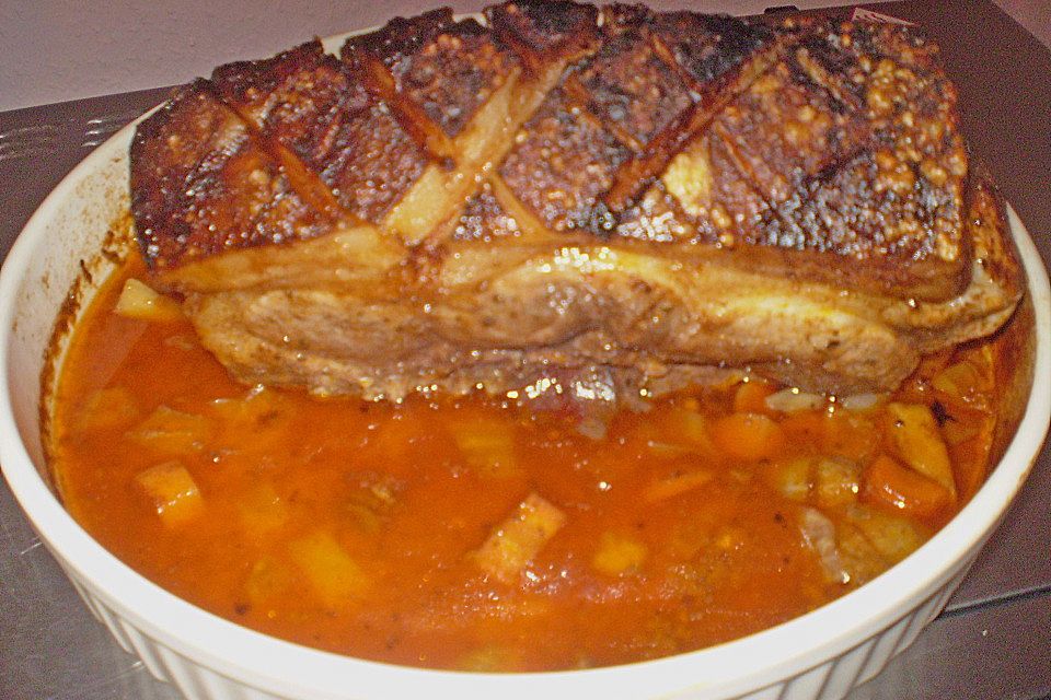 Schweinekrustenbraten in Zwiebel - Bier - Sauce