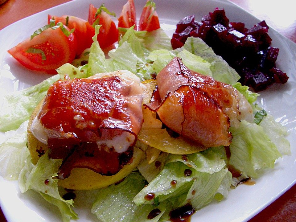 Ziegenkäse im Schinkenmantel mit Honig - Mandel - Vinaigrette von ...