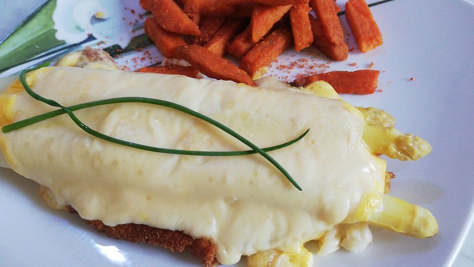 Schnitzel mit Spargel und Käse überbacken von Schnuti73 Schnitzel mit Spargel und Käse überbacken von Schnuti73