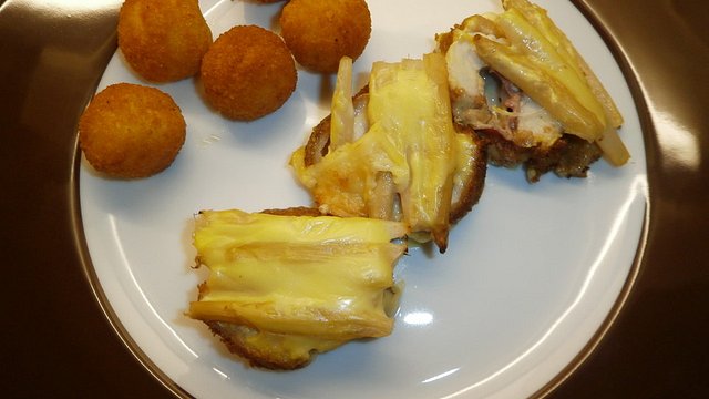 Schnitzel mit Spargel und Käse überbacken von Schnuti73 Schnitzel mit Spargel und Käse überbacken von Schnuti73