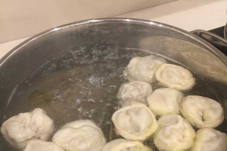 Sibirische Pelmeni