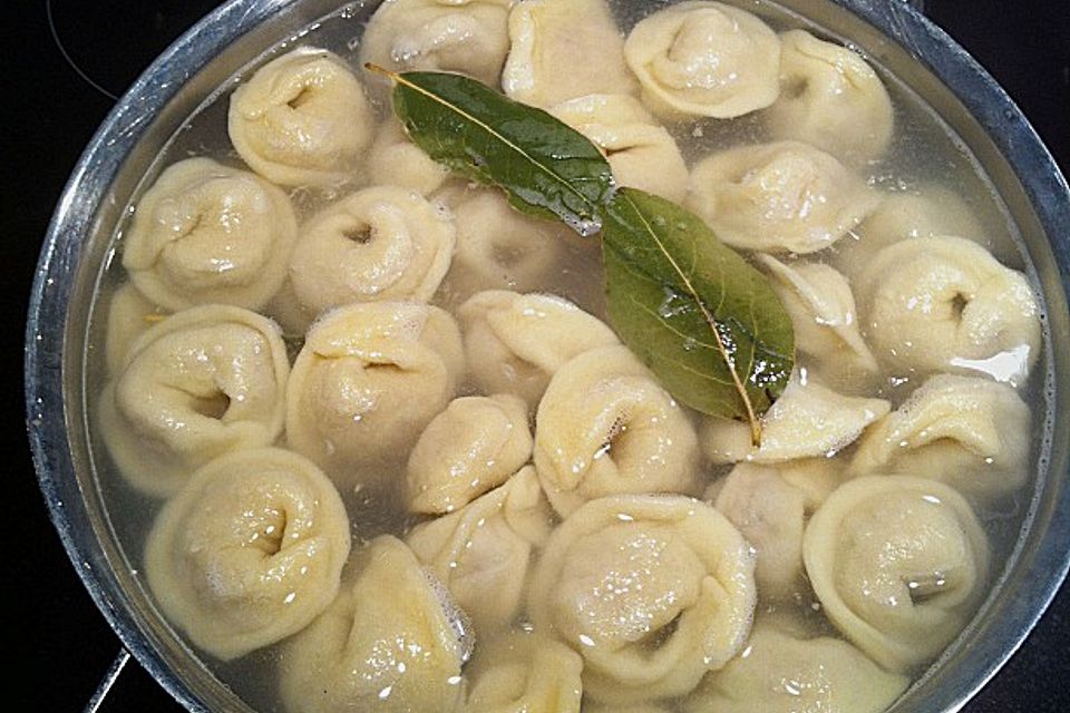 Sibirische Pelmeni