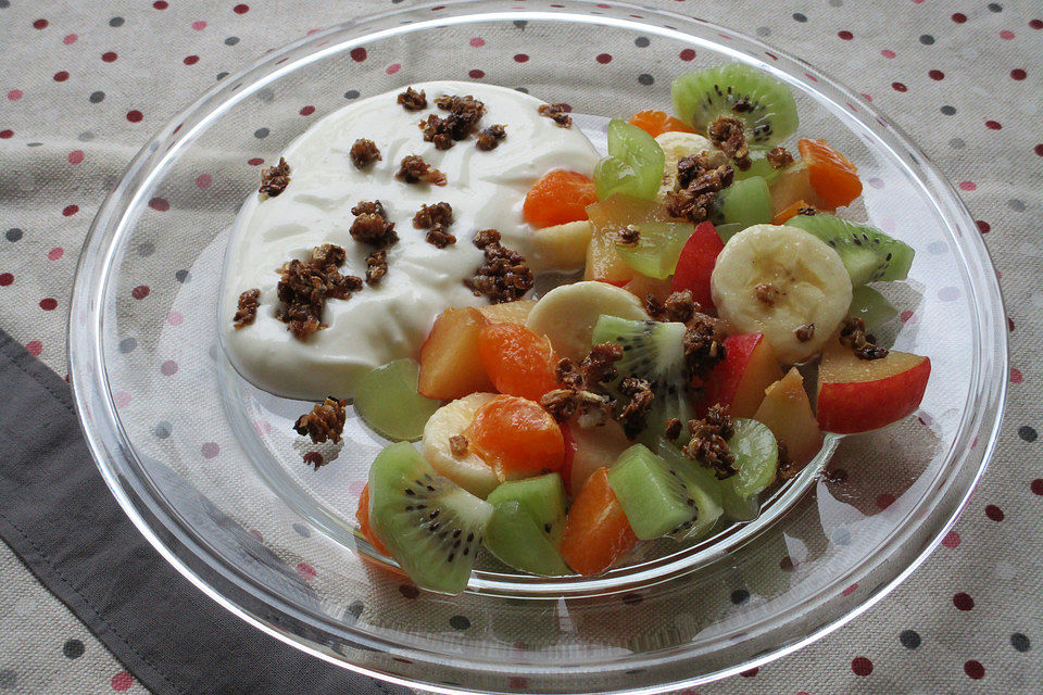 Obstsalat mit Zitronen - Joghurt - Sauce