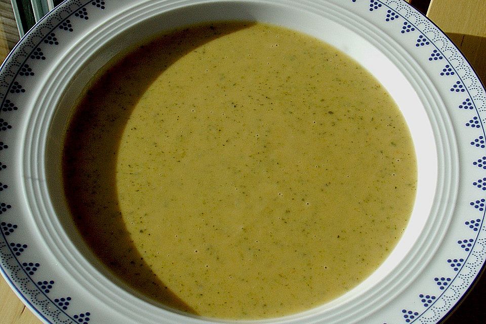 Zucchinicremesuppe