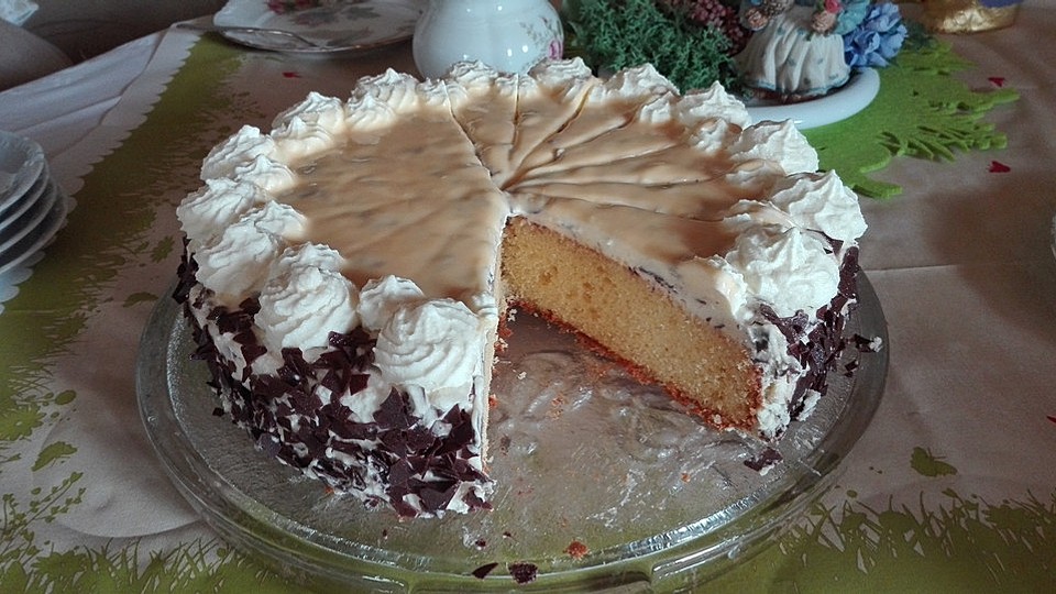 Eierlikör-Stracciatella-Torte von metal| Chefkoch