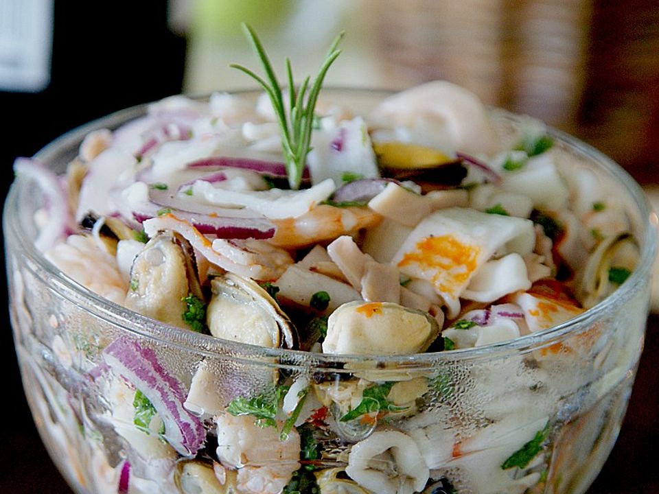 Meeresfrüchtesalat mit Weißweinessig von Jule_82| Chefkoch