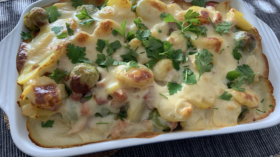 Kasseler-Rosenkohl-Auflauf von Supermaus