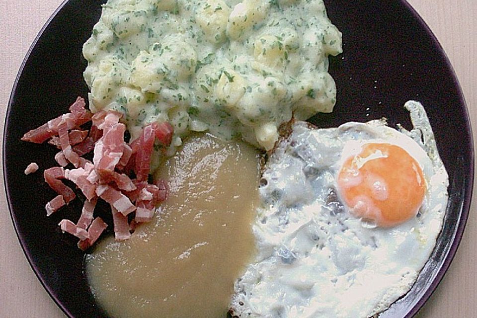 Kartoffeln in Petersiliensauce