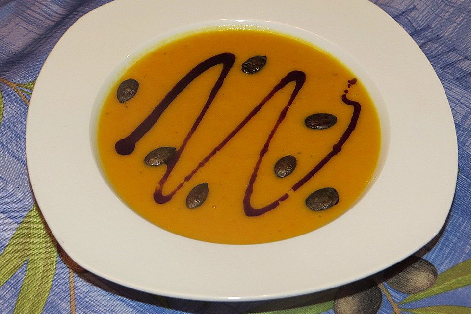 Kürbis - Apfel - Suppe