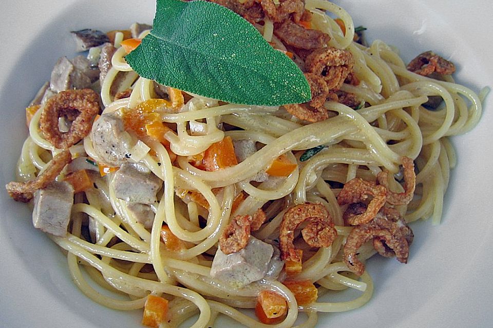 Spaghetti mit Entenbrust, Salbei und Paprika