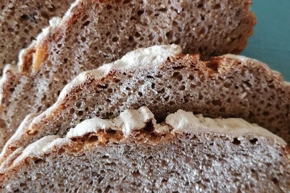 Hausgemachtes Roggenbrot