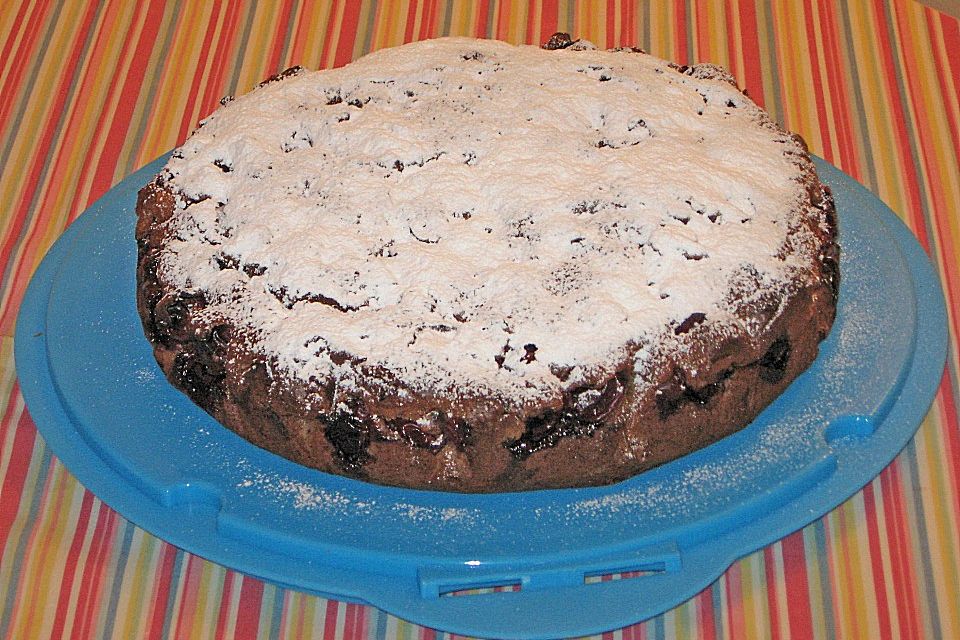 Gedeckter Kirschkuchen