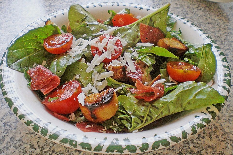 Italienischer Brotsalat