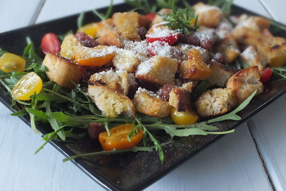 Italienischer Brotsalat