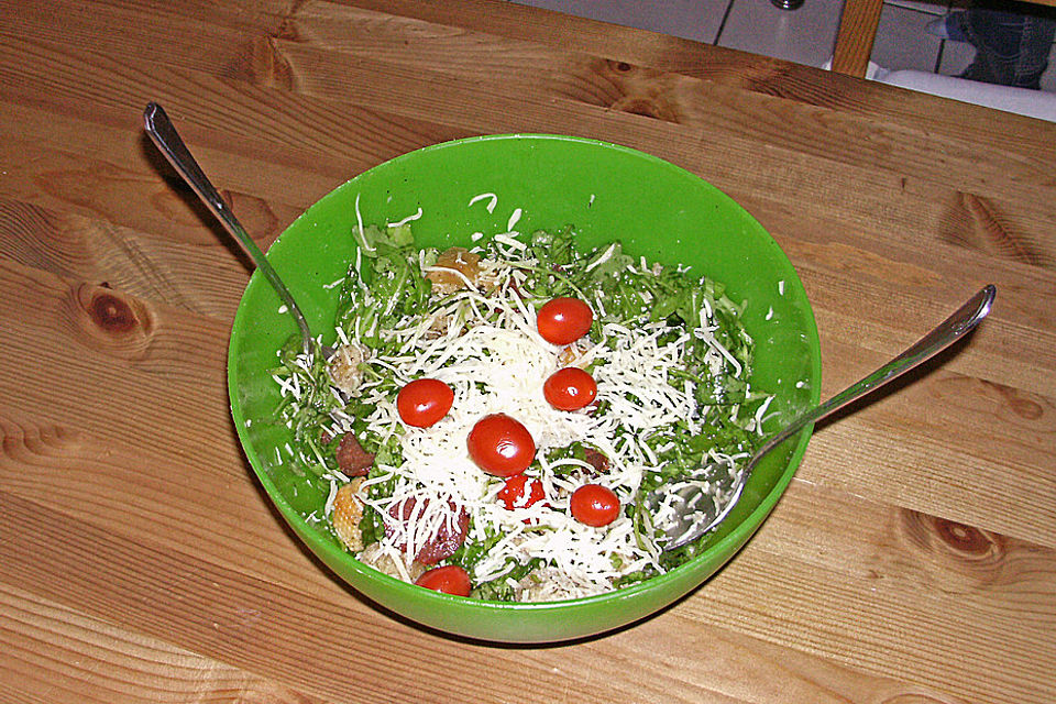 Italienischer Brotsalat