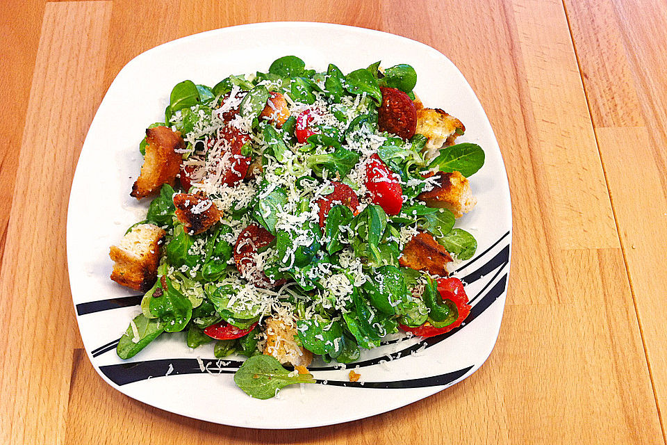 Italienischer Brotsalat