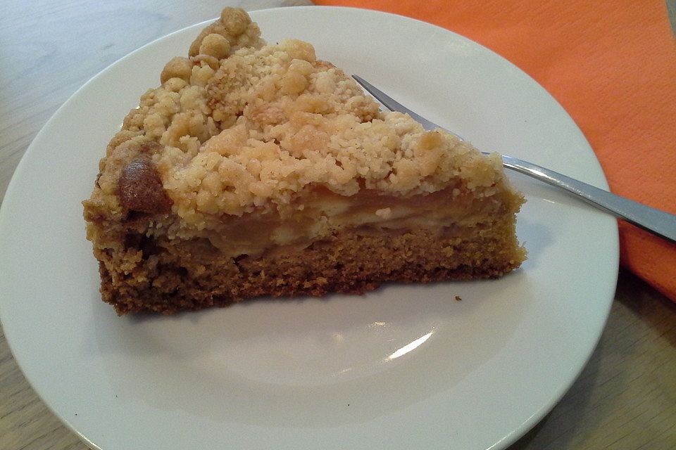 Apfelkuchen mit Streuseln