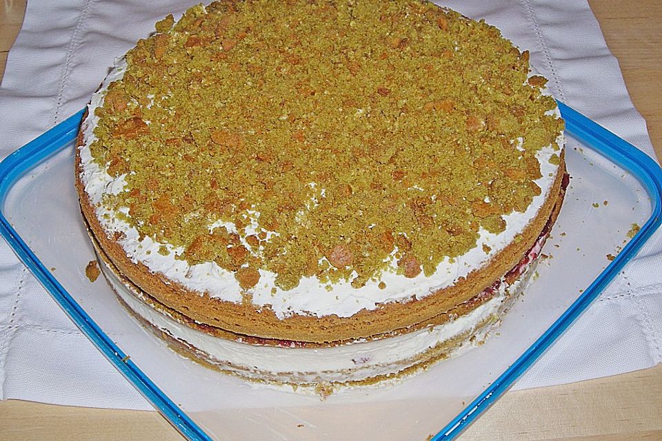 Steirische Preiselbeer - Kürbiskernöltorte