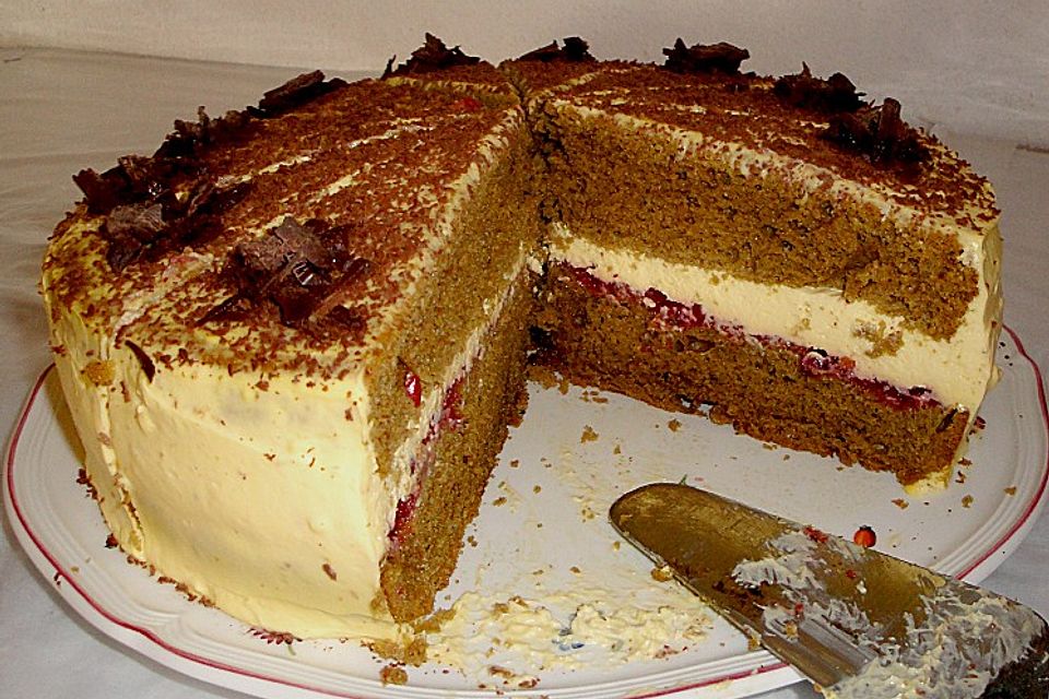 Steirische Preiselbeer - Kürbiskernöltorte