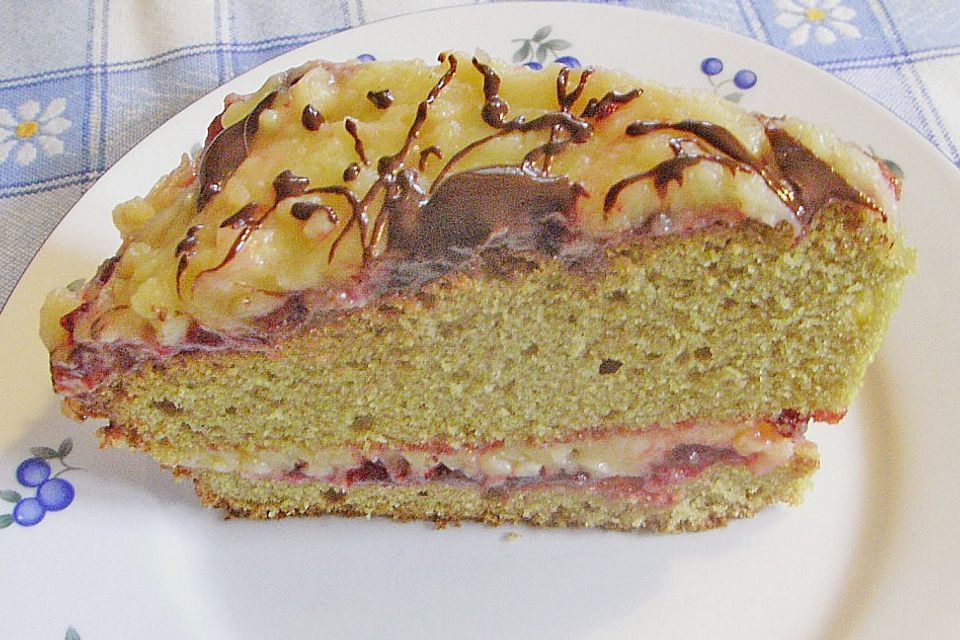 Steirische Preiselbeer - Kürbiskernöltorte