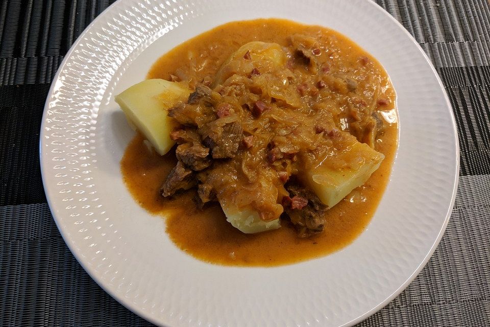 Szegediner Gulasch