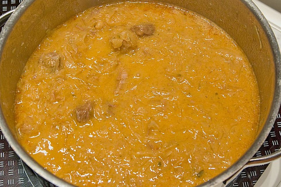 Szegediner Gulasch