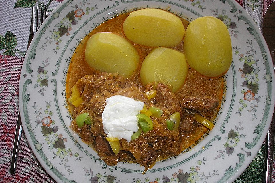 Szegediner Gulasch