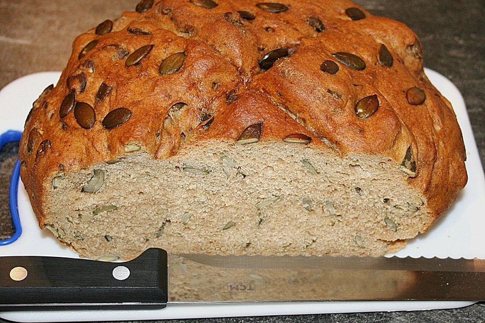 Kleines Brot, Baguette oder Brötchen