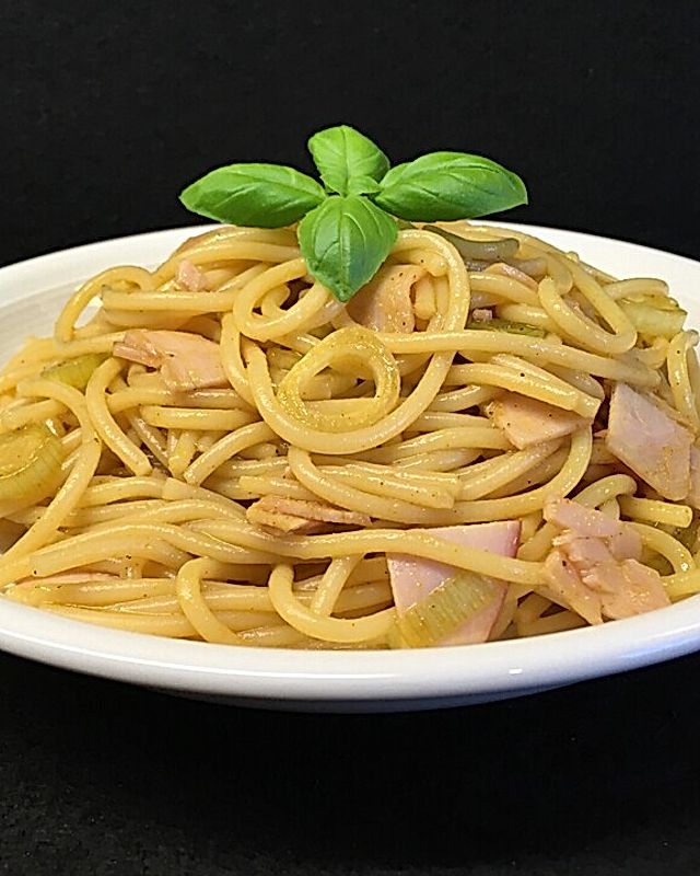 Spaghetti - Salat