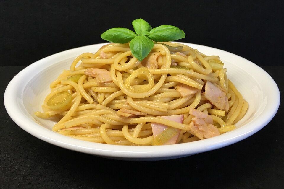 Spaghetti - Salat