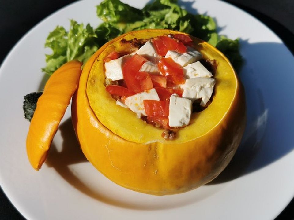 Gefüllte Zucchini mit Hackfleisch und Fetakäse von ploschi01 | Chefkoch