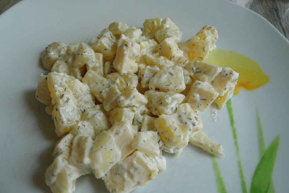 Kartoffelsalat mit Birnen und Käse