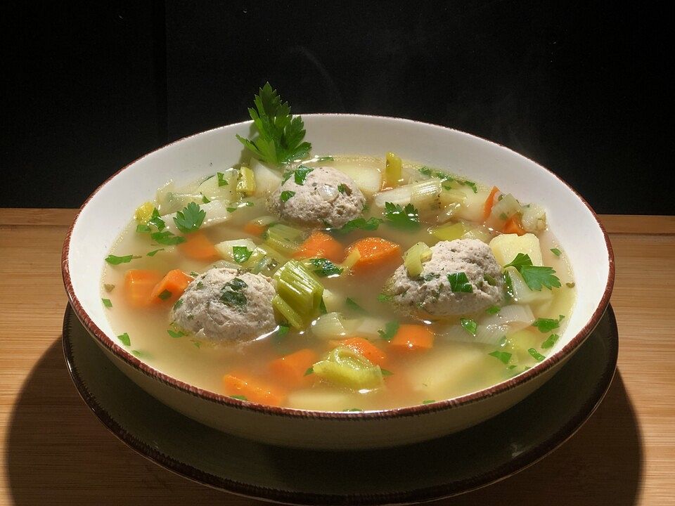 Gemüsesuppe mit Hackfleischbällchen von süsse1| Chefkoch