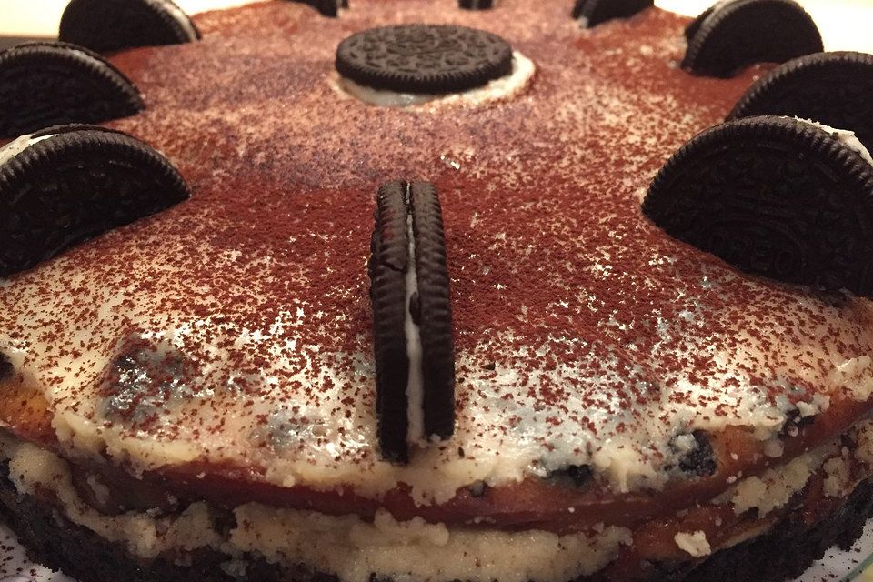 Oreo Cookie Cheesecake