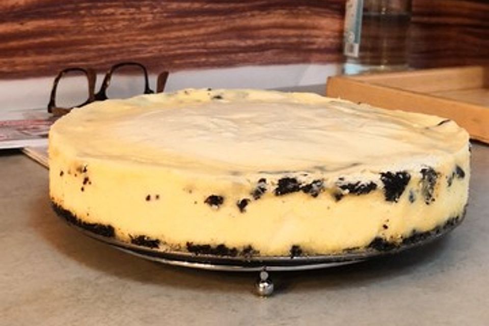 Oreo Cookie Cheesecake