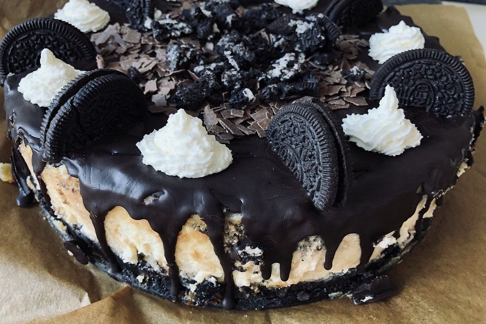 Oreo Cookie Cheesecake