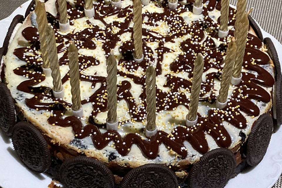 Oreo Cookie Cheesecake