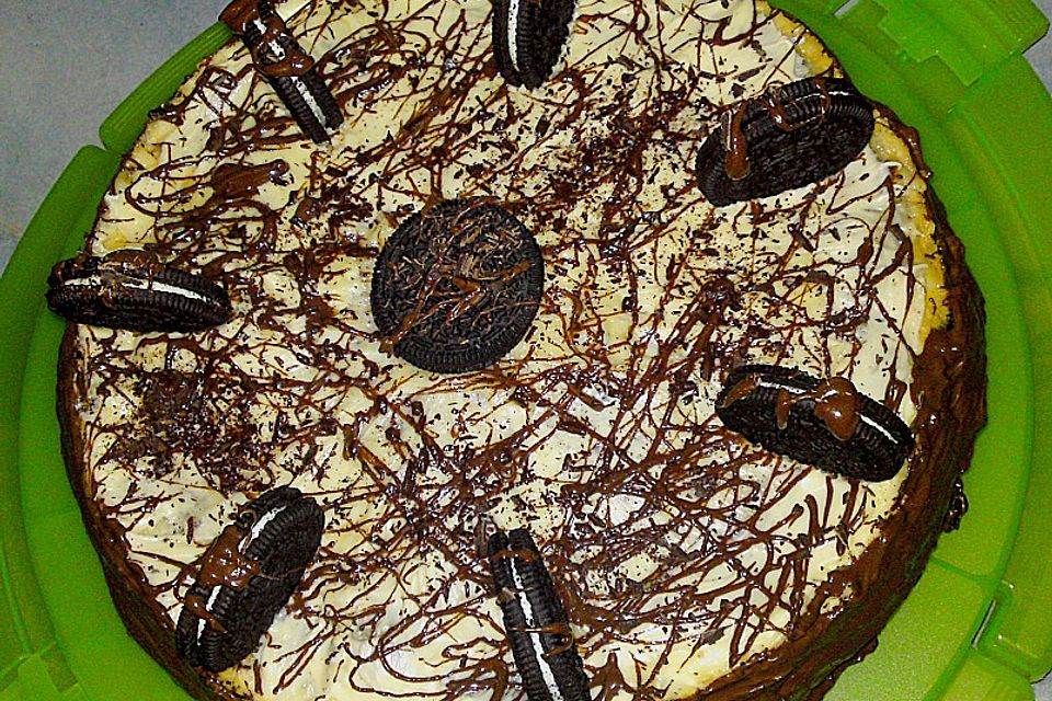 Oreo Cookie Cheesecake