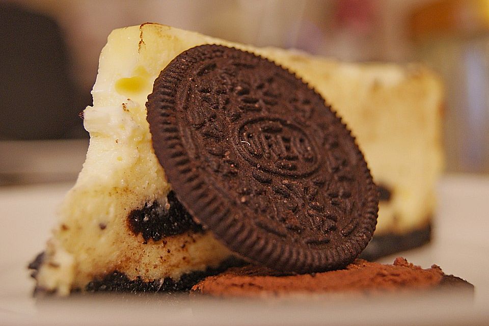 Oreo Cookie Cheesecake