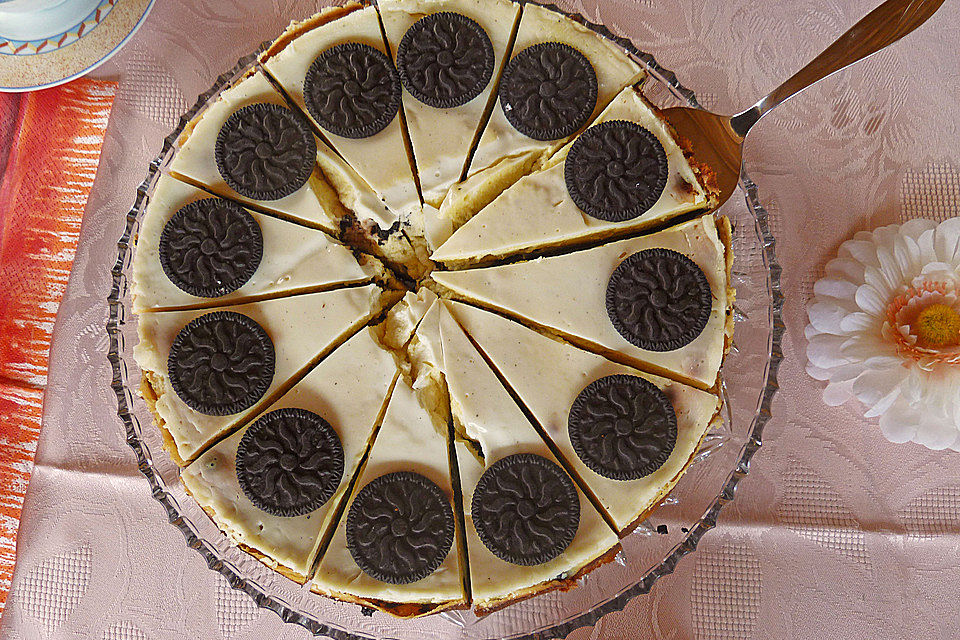 Oreo Cookie Cheesecake