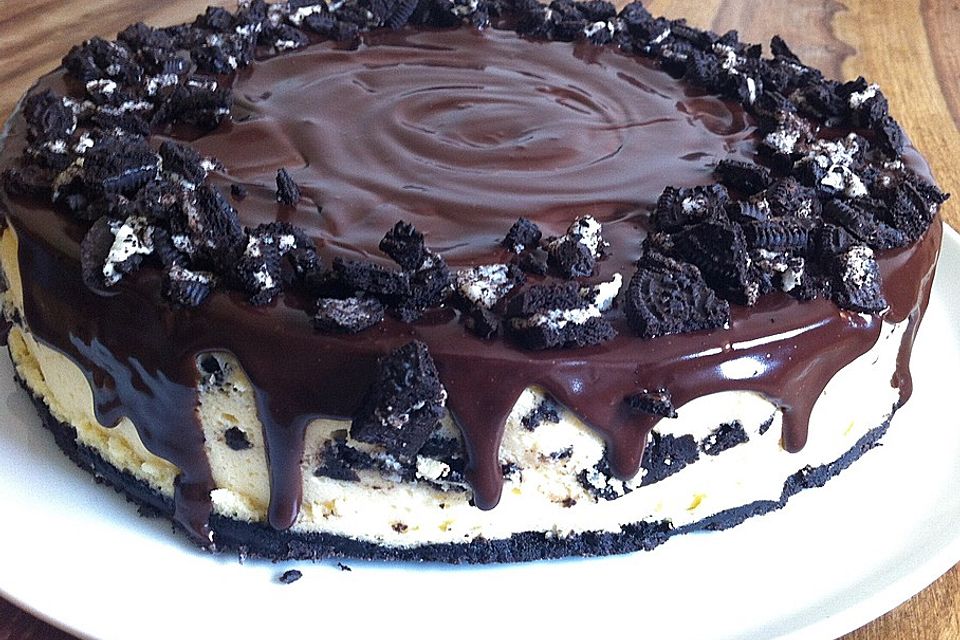 Oreo Cookie Cheesecake