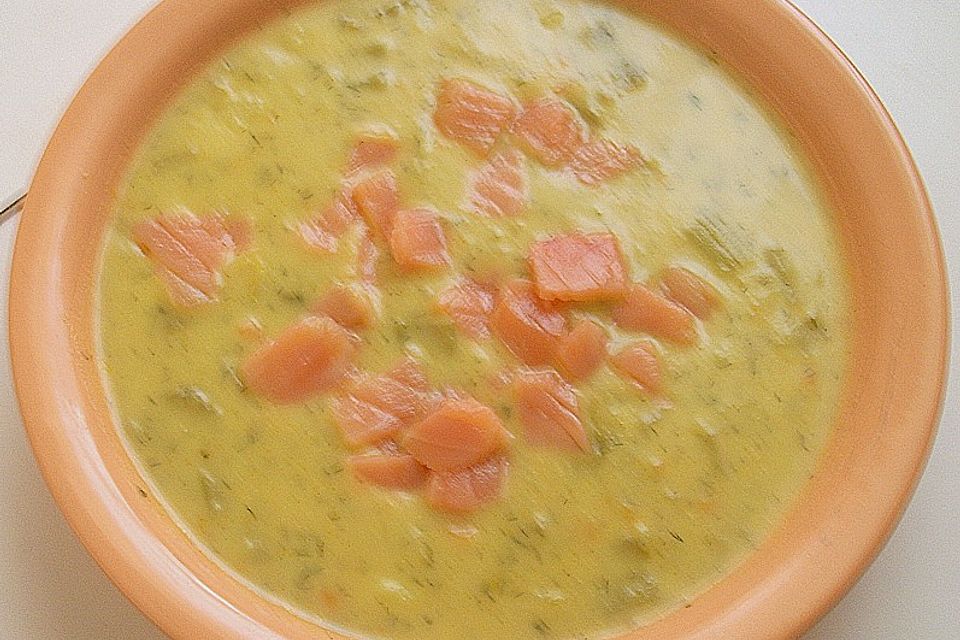 Kartoffelsuppe mit Lachs