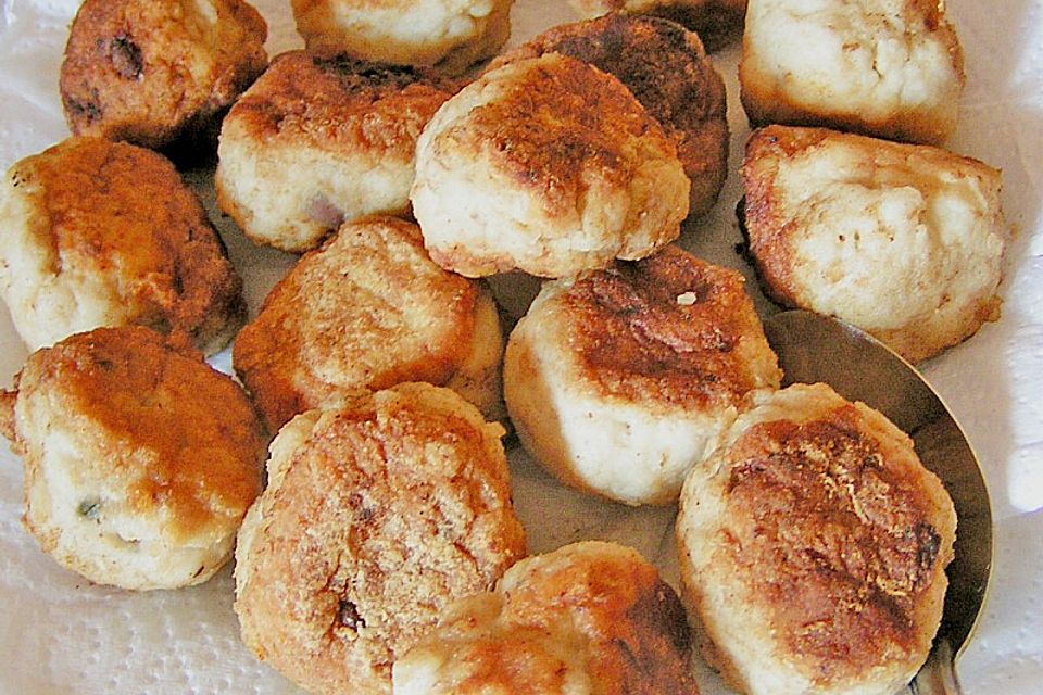 Fischbällchen mit Senfcreme