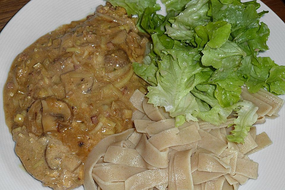 Feine Rahmschnitzel vom Blech