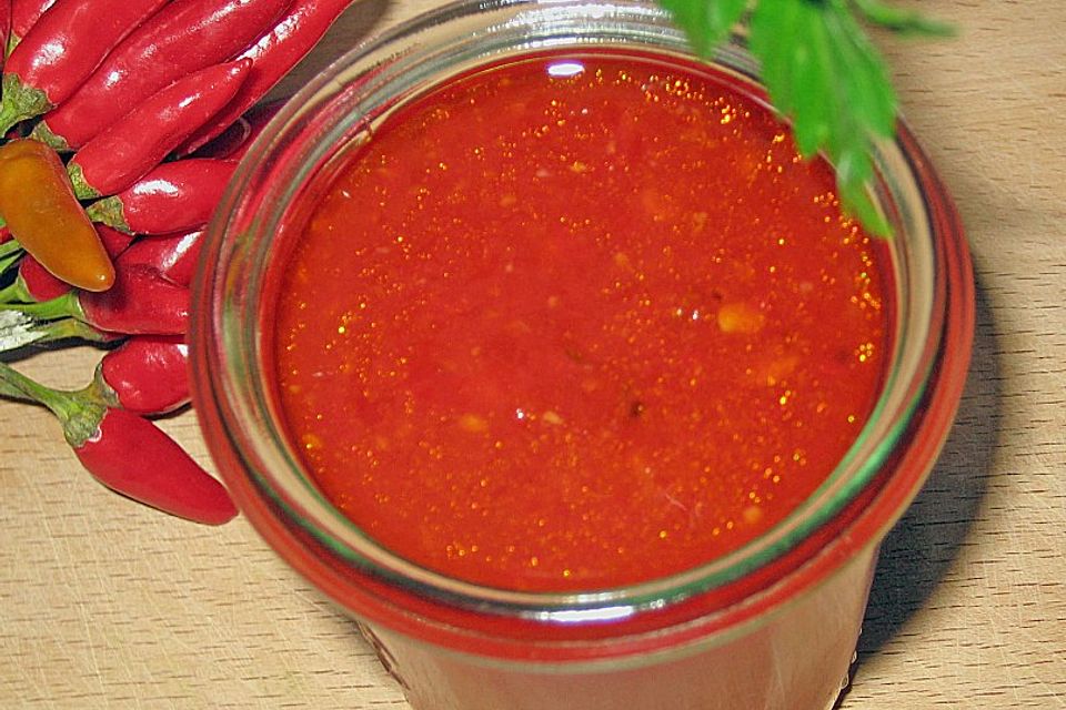 Thailändische scharfe Honigsauce mit Knoblauch